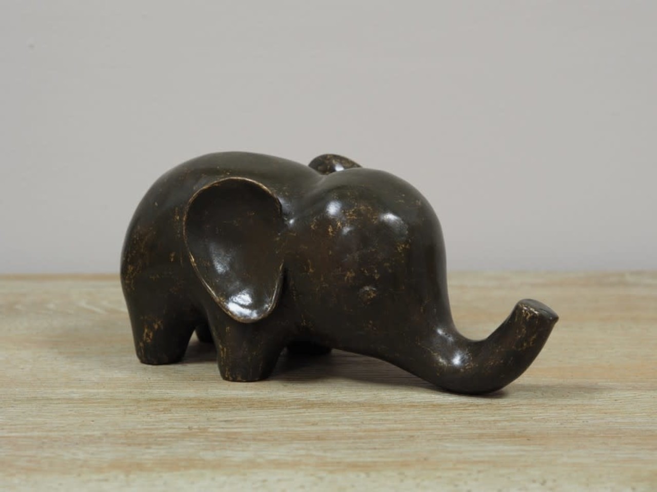 Bronzen beeldje kleine olifant - Eliassen Home & Gardenpleasure - Eliassen Garden Pleasure
