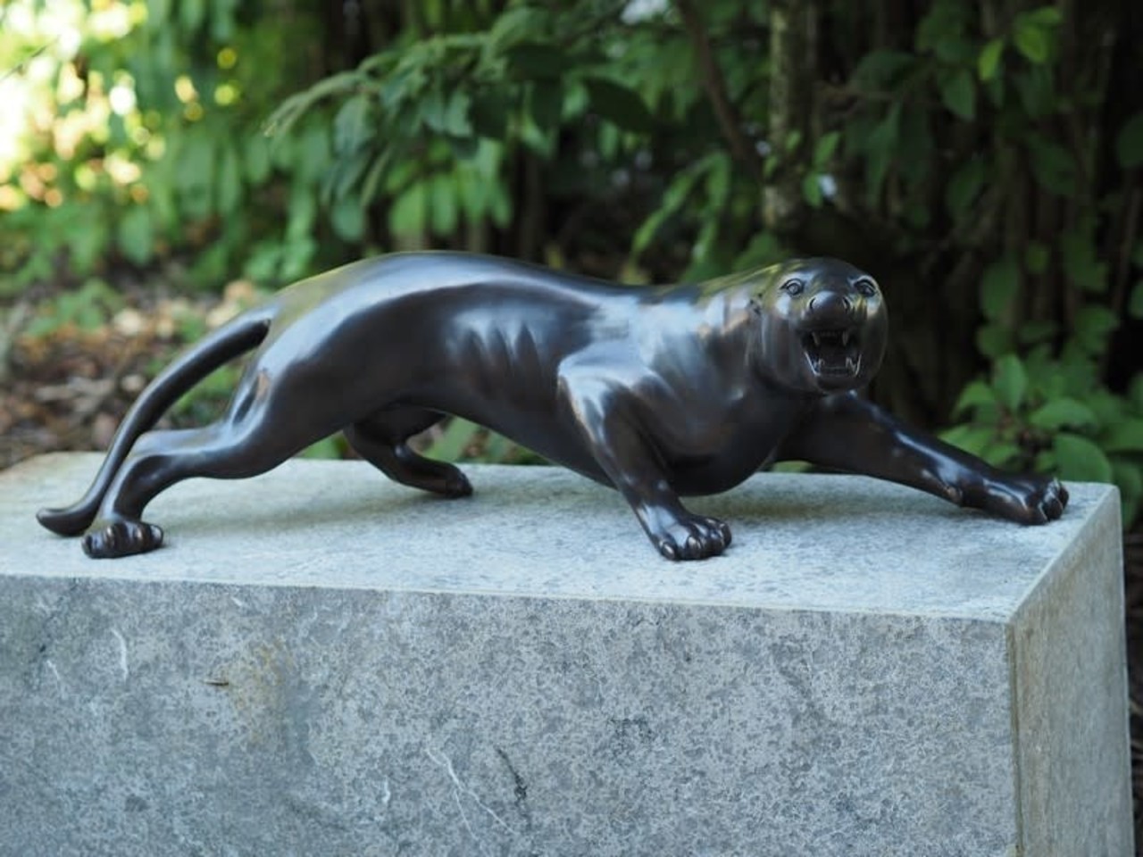 Bronze sculpture Cat Eliassen Home & Garden Pleasure
