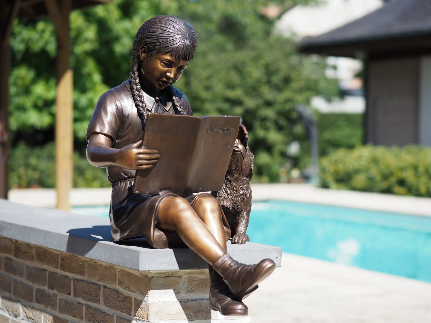 Bronze sculpture Reading girl Eliassen Home & Garden Pleasure