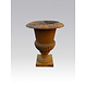 Gusseisenvase schmal und hoch 43 cm. Gusseisenvase schmal und hoch 43 cm.