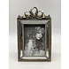 Fotorahmen Barock klassische Schleife silber für Fotogrößen 10x15cm oder 13x18cm Fotorahmen Barock klassische Schleife silber für Fotogrößen 10x15cm oder 13x18cm