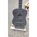 Beeld Gitaar op standaard 135cm composiet Beeld Gitaar op standaard 135cm composiet