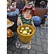 Beeld kabouter Woody met afvalbak 65cm Beeld kabouter Woody met afvalbak 65cm