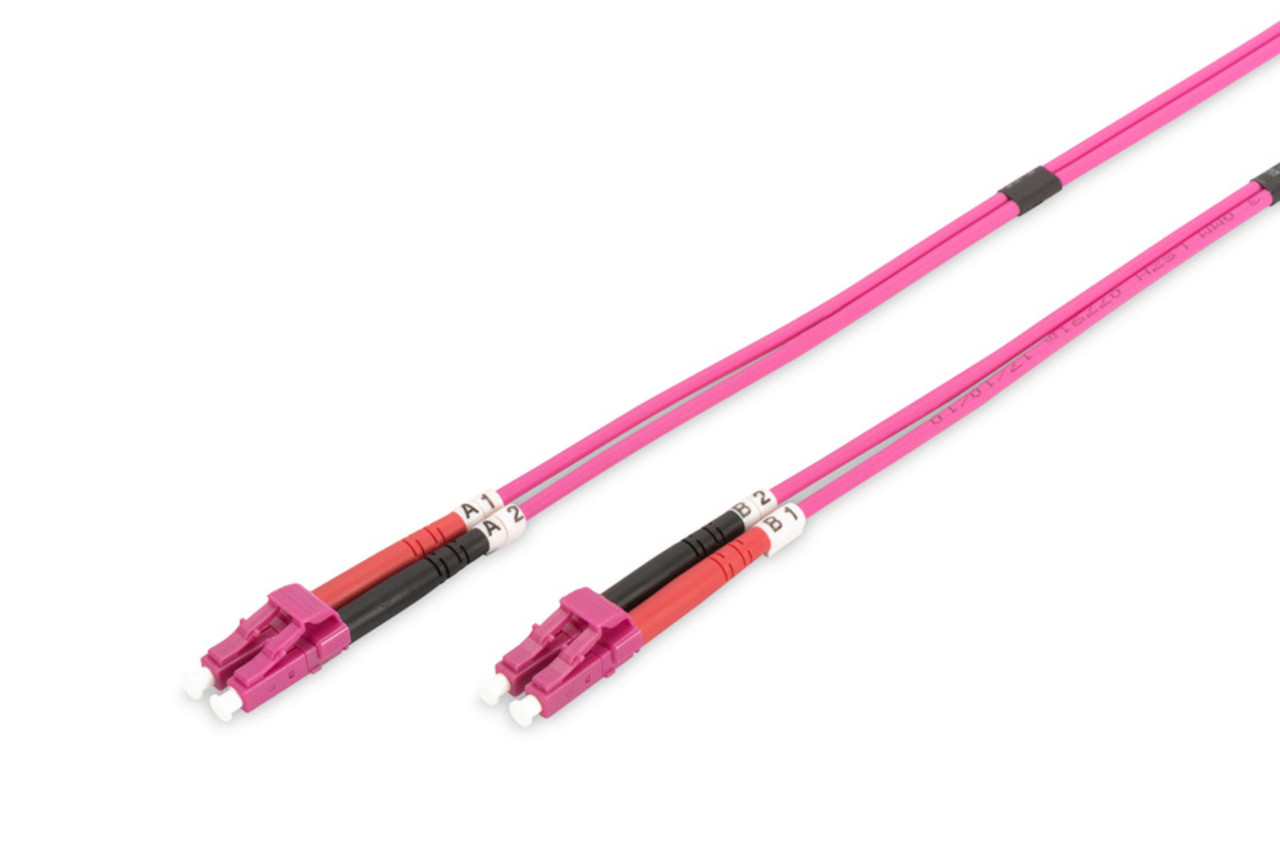 Digitus DIGITUS LWL patchkabel OM4-2 m LC op LC glasvezel kabel - LSZH - Duplex Multimode 50/125µ - 10 GBit/s - Violet Digitus DIGITUS LWL patchkabel OM4-2 m LC op LC glasvezel kabel - LSZH - Duplex Multimode 50/125µ - 10 GBit/s - Violet