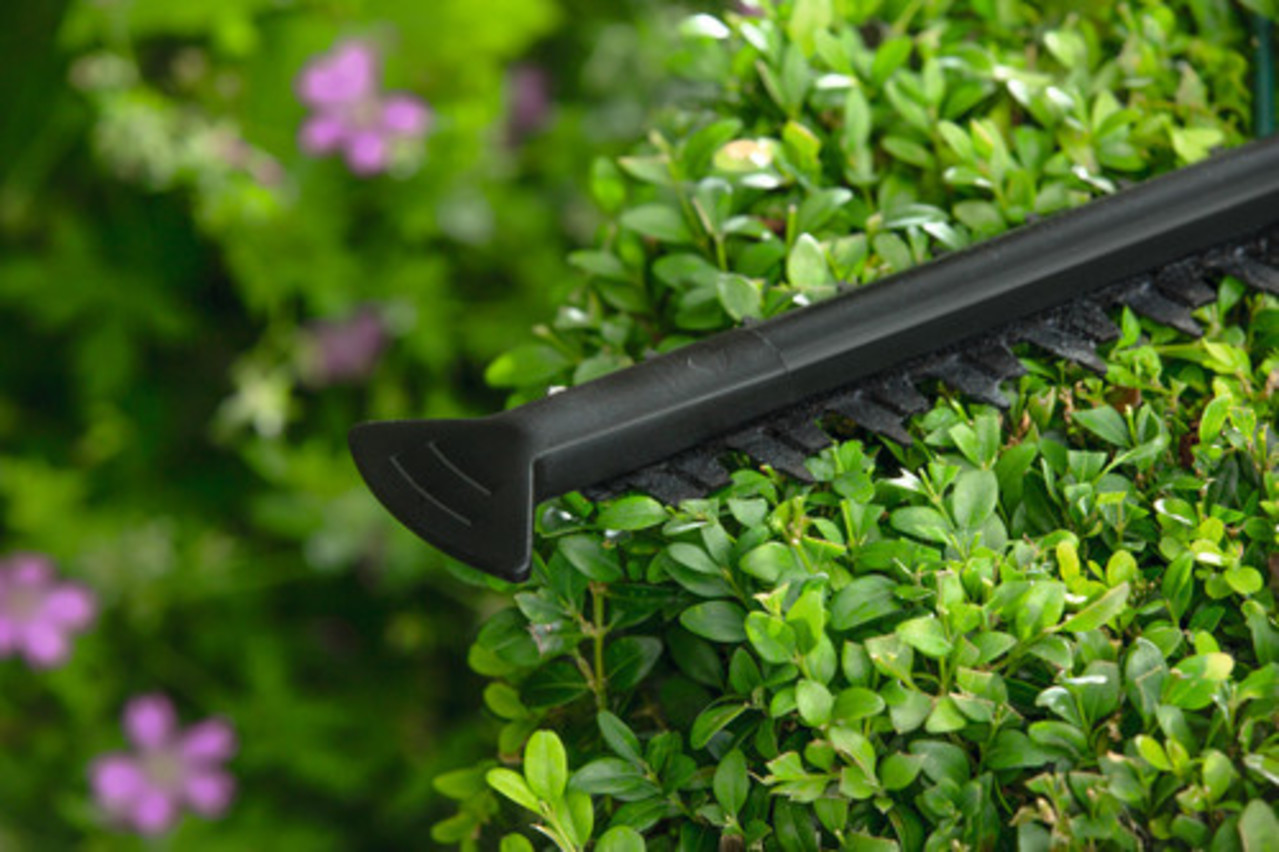 Bosch Bosch EasyHedgecut 46 Heggenschaar - 420 W - 45 cm mes lengte Bosch Bosch EasyHedgecut 46 Heggenschaar - 420 W - 45 cm mes lengte