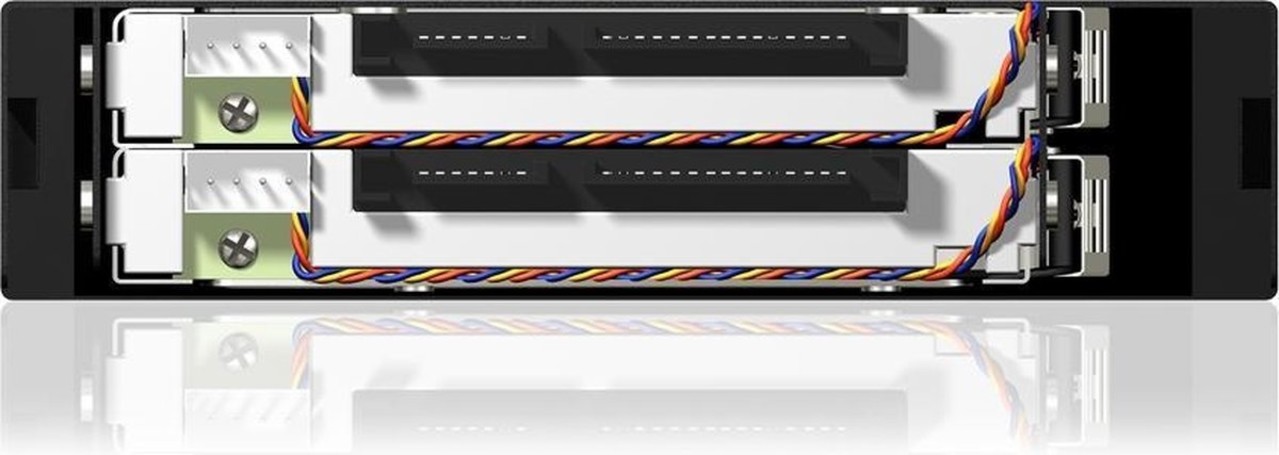 Icy Box RaidSonic IB-2226STS drive bay panel 8,89 cm (3.5'') Bezelplaat Zwart Icy Box RaidSonic IB-2226STS drive bay panel 8,89 cm (3.5'') Bezelplaat Zwart