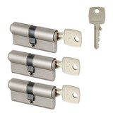 M&C M&C Casa 3 cilinders 30/30 met 5 sleutels 30/30 SKG**