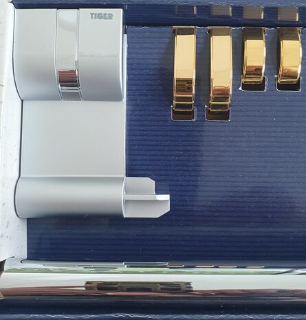 Tiger Tiger Cria - Handdoekstang -  RVS en kunststof verchroomd mat - (3461.3.02) Tiger Tiger Cria - Handdoekstang -  RVS en kunststof verchroomd mat - (3461.3.02)