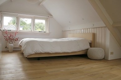 Zolderverdieping woonhuis Driebergen voorzien van eiken houten vloer (1)