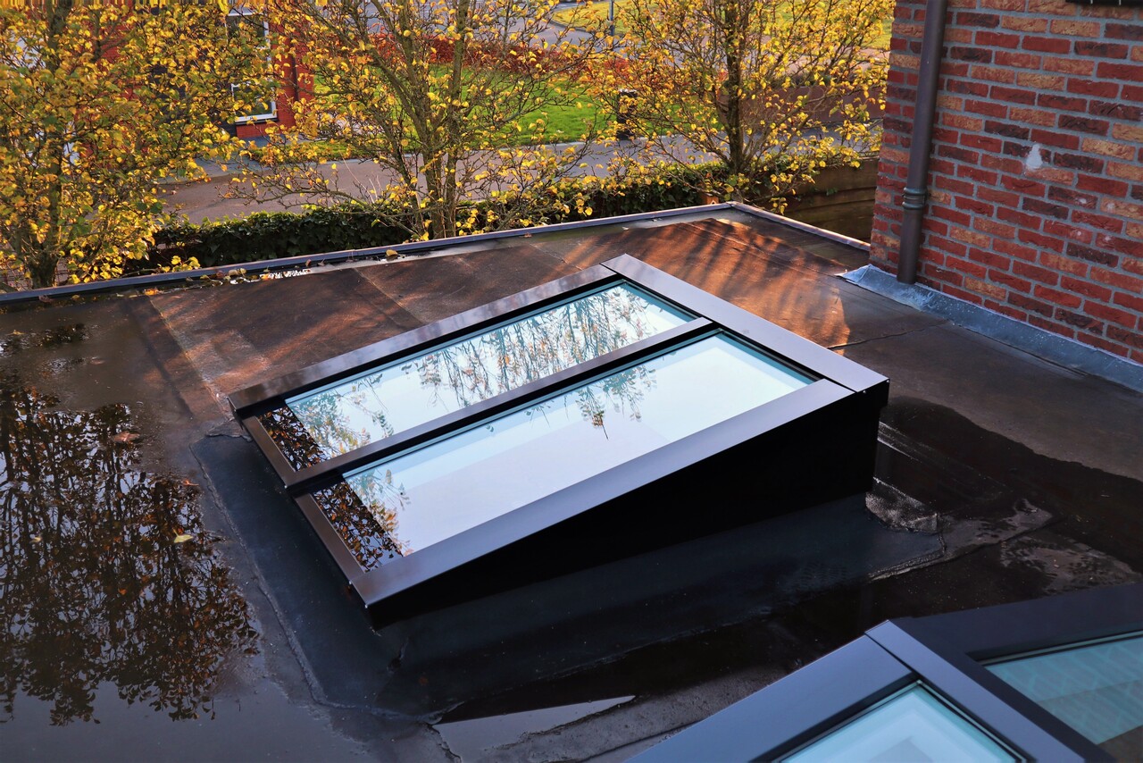 Pext Geïsoleerde Lichtstraat Lessenaarsdak Pext Geïsoleerde Lichtstraat Lessenaarsdak