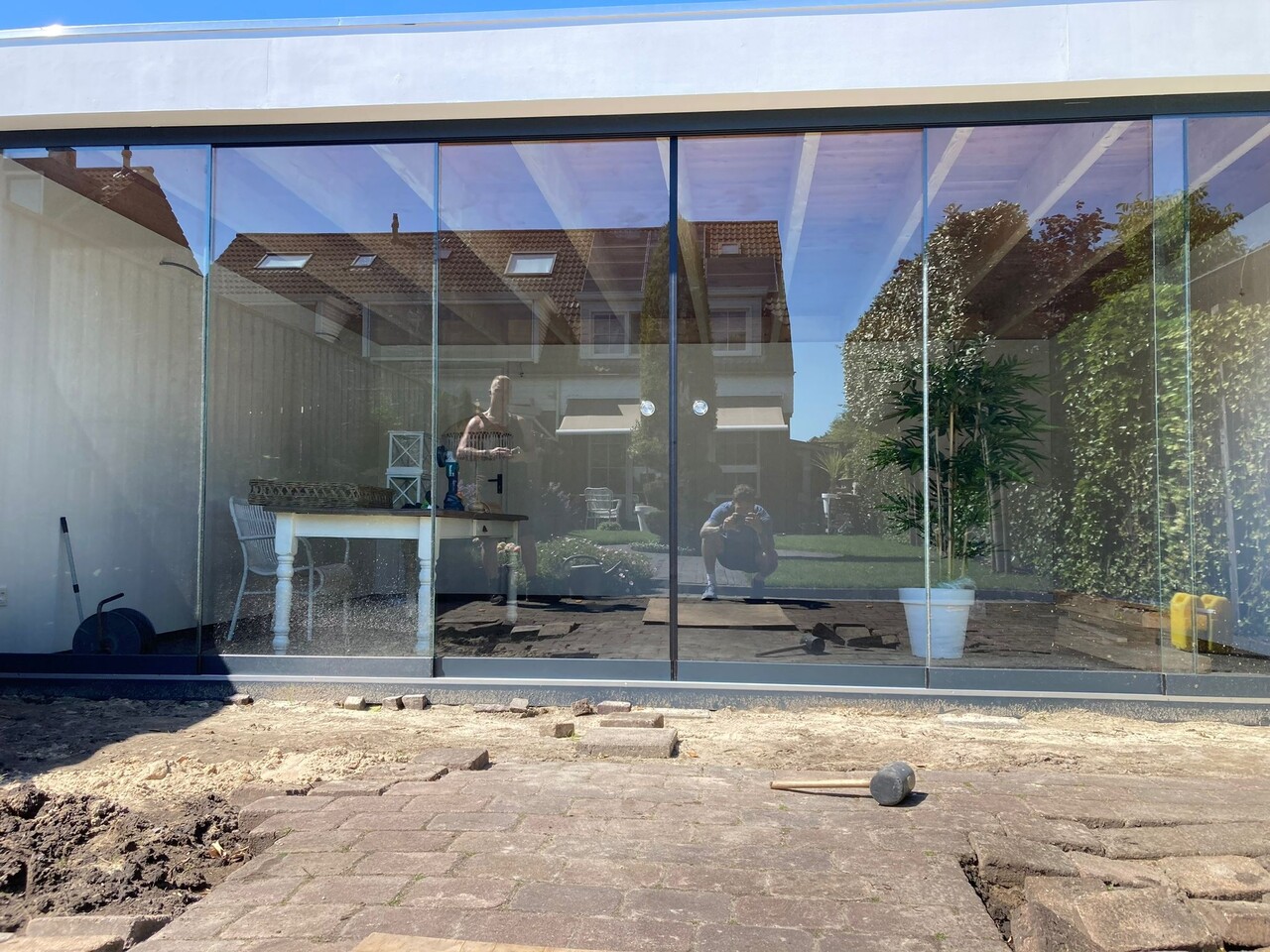 Glazen Schuifwand 2 spoor - 4 delig Glazen Schuifwand 2 spoor - 4 delig