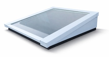 geisoleerde lichtstraat daklicht