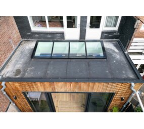 Pext Geïsoleerde Lichtstraat Lessenaarsdak HR+++ Pext Geïsoleerde Lichtstraat Lessenaarsdak HR+++
