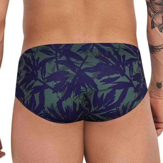 Clever Daniel latin slip