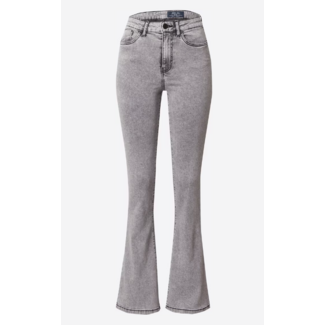 Noisy may Jeans