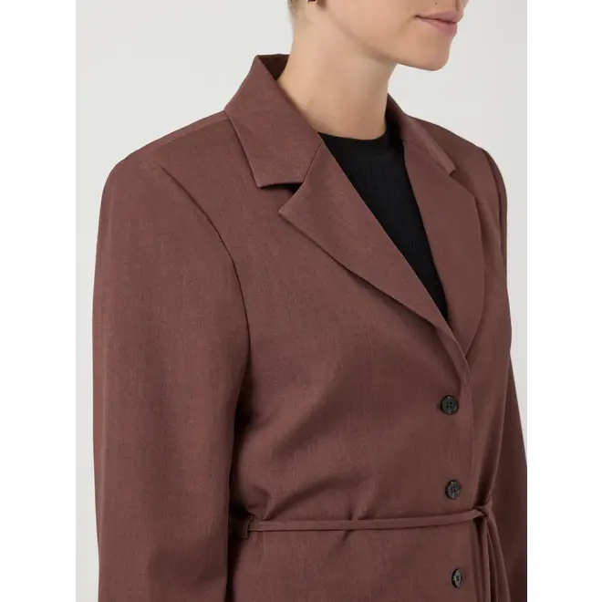 blazer met strikceintuur