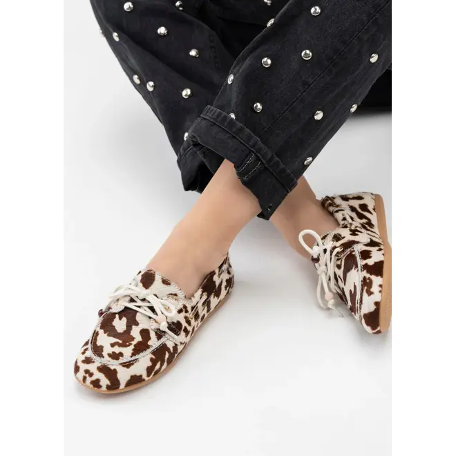 latty cow hair on, cognac