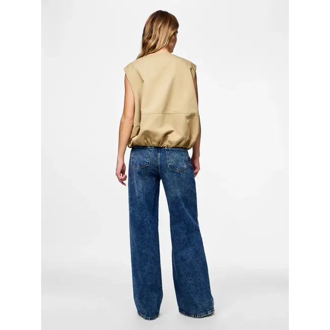PIECES mouwloze bomber
