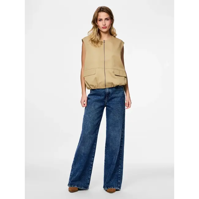 PIECES mouwloze bomber