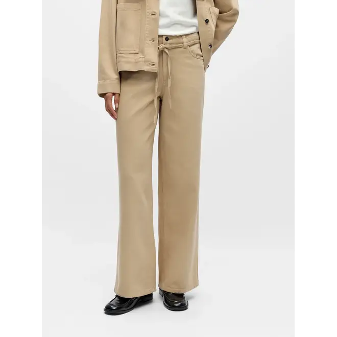 wide jeans met strikceintuur beige