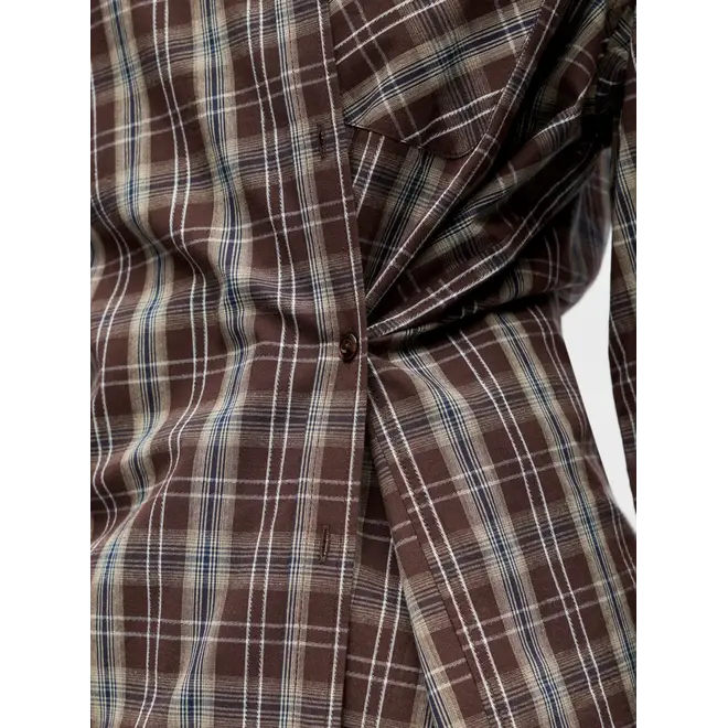 geruit overhemd met taillerknoopje