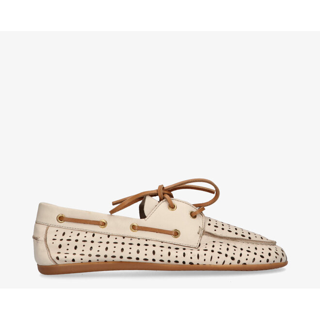 opengewerkte loafers off white