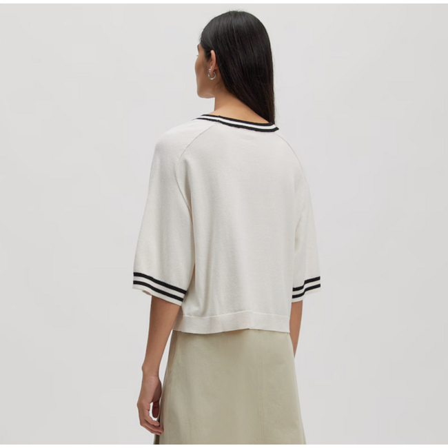 Knit shirt met zwarte strepen