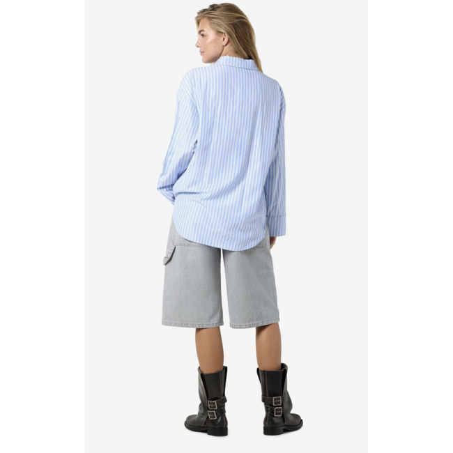 Noisy may blouse