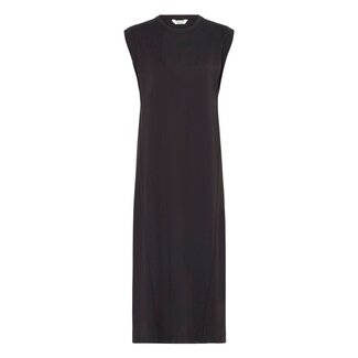 B.Young maxi dress