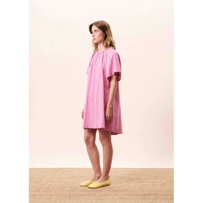 jurk roze met subtiele streep