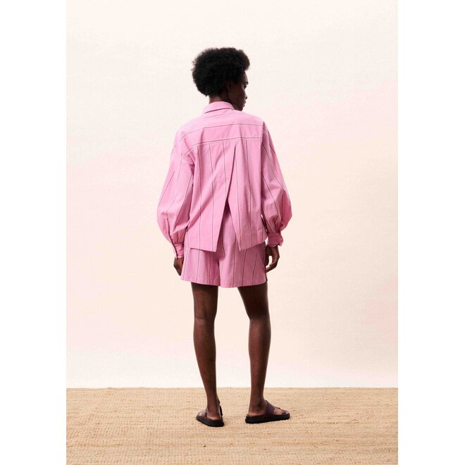 blouse met detail aan achterzijde