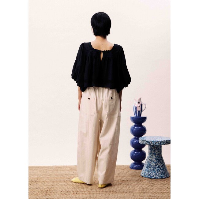 FRNCH blouse met opvallende neklijn