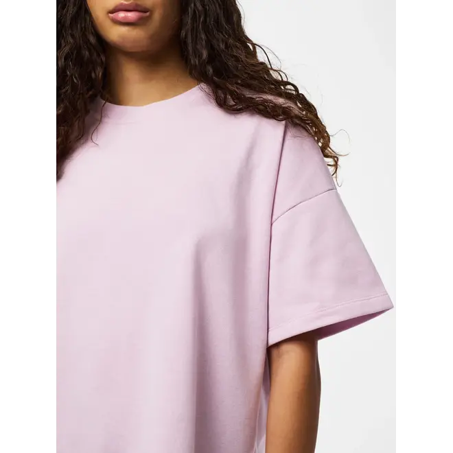loose fit t-shirt lila