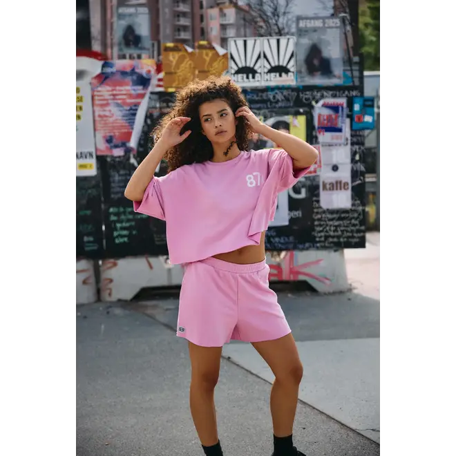 sweat shorts light pink