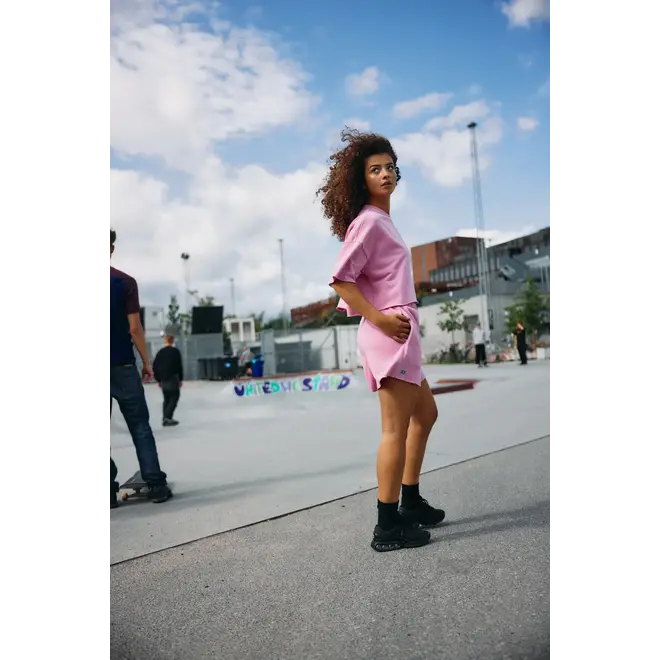 sweat shorts light pink