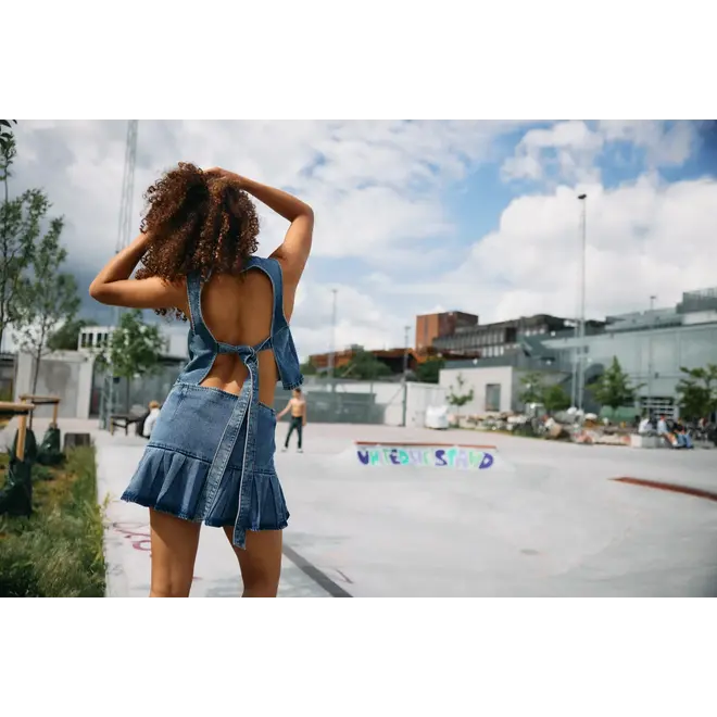 denim top met rugsluiting