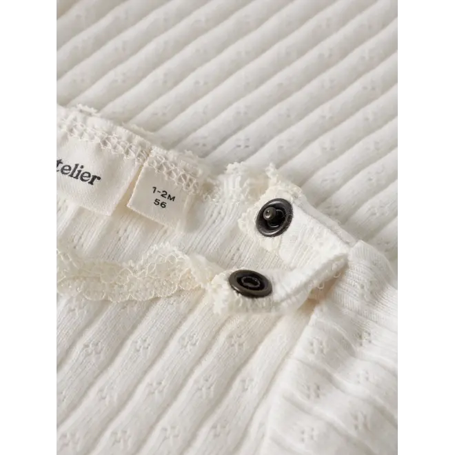 body met crochet neklijn