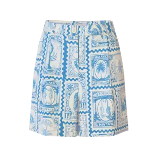 Object shorts met print