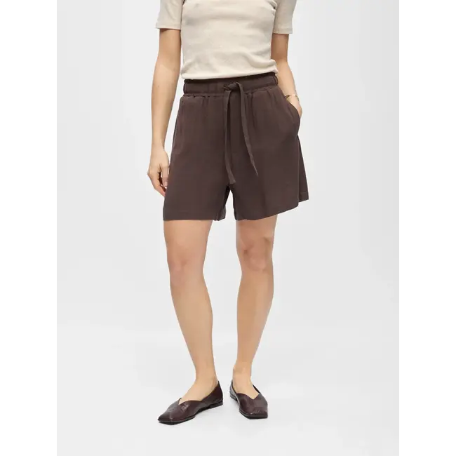 Object shorts in linnenmix bruin