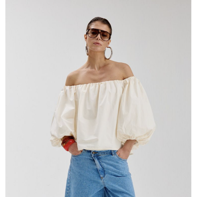 Off-shoulder blouse