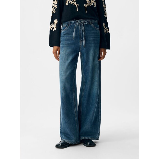 Object Jeans met strikceintuur