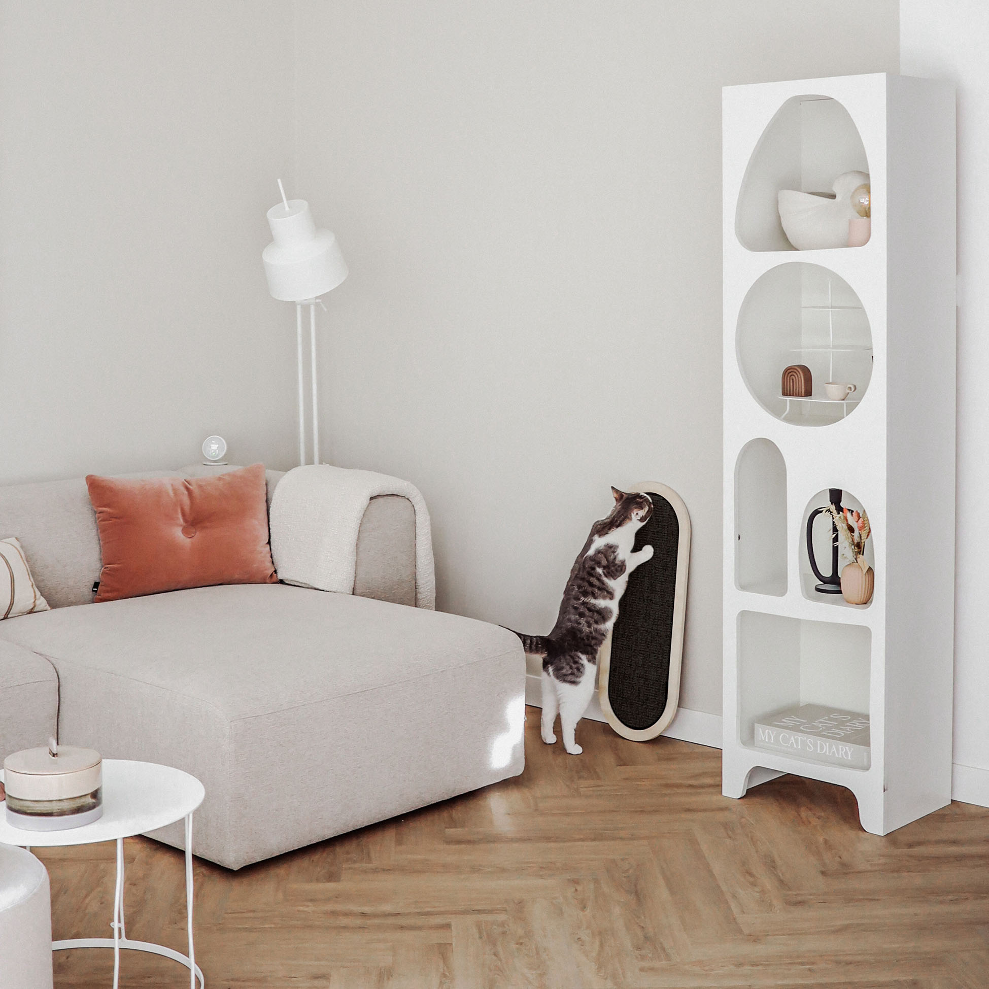 SPACE - Stylish sisal scratch board - 74 x 28 x 1,5 cm - Black-2