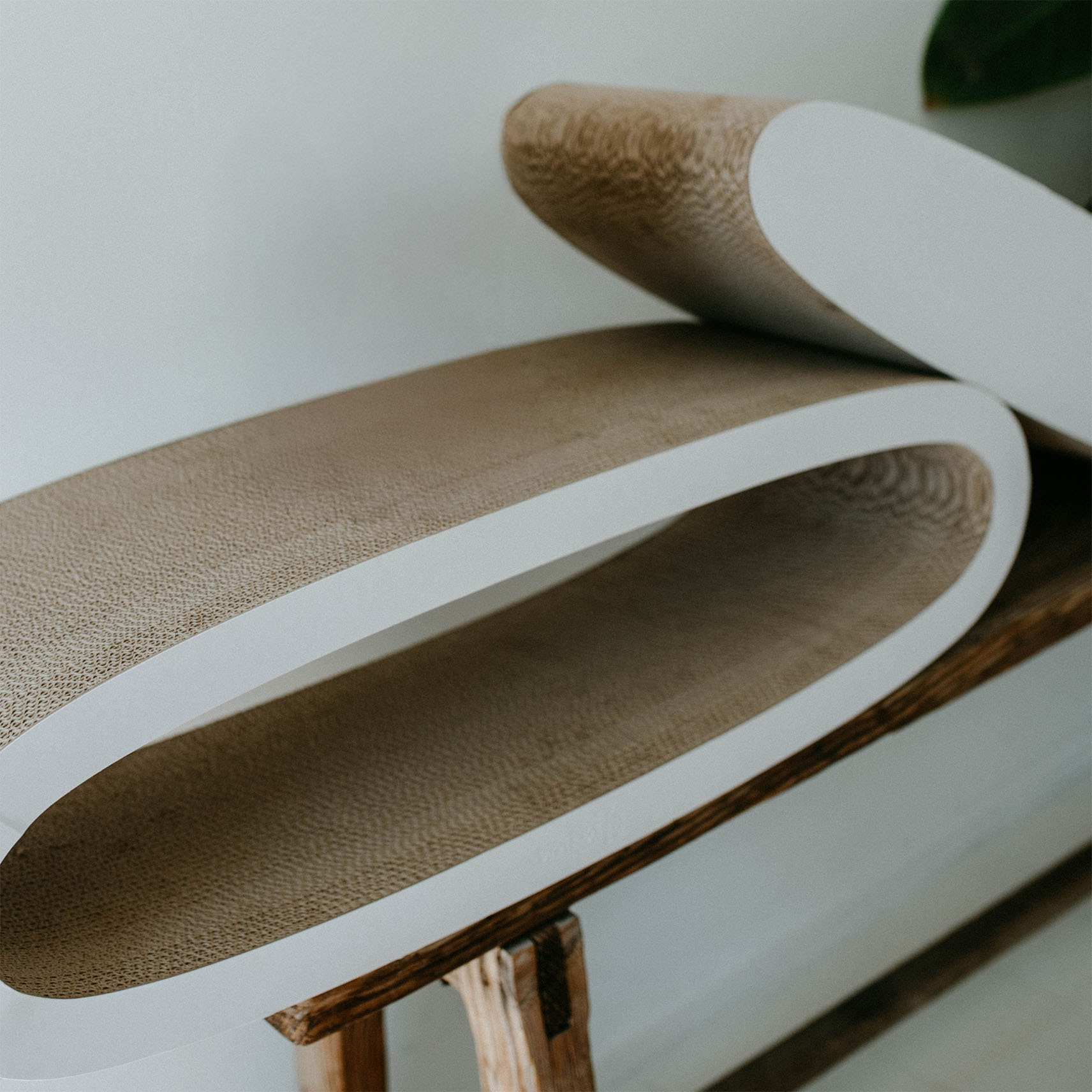 OVAL OFFICE – Scandinavisch 2-in-1 Krabmeubel - 84 x 24 x 24 cm-3