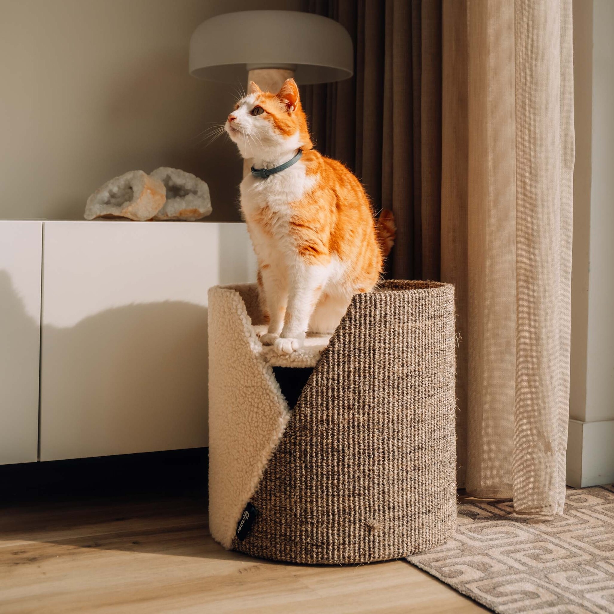 UNFOLD - Trendy krabton - Gemaakt van teddy stof en sisal - 38 x 38 x 38 cm - Zwart en Merengue-4