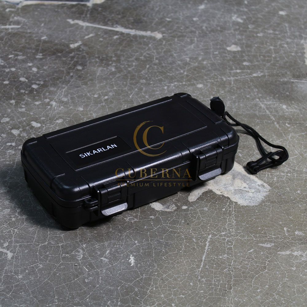 Reishumidor zwart 5 sigaren Cuberna.nl