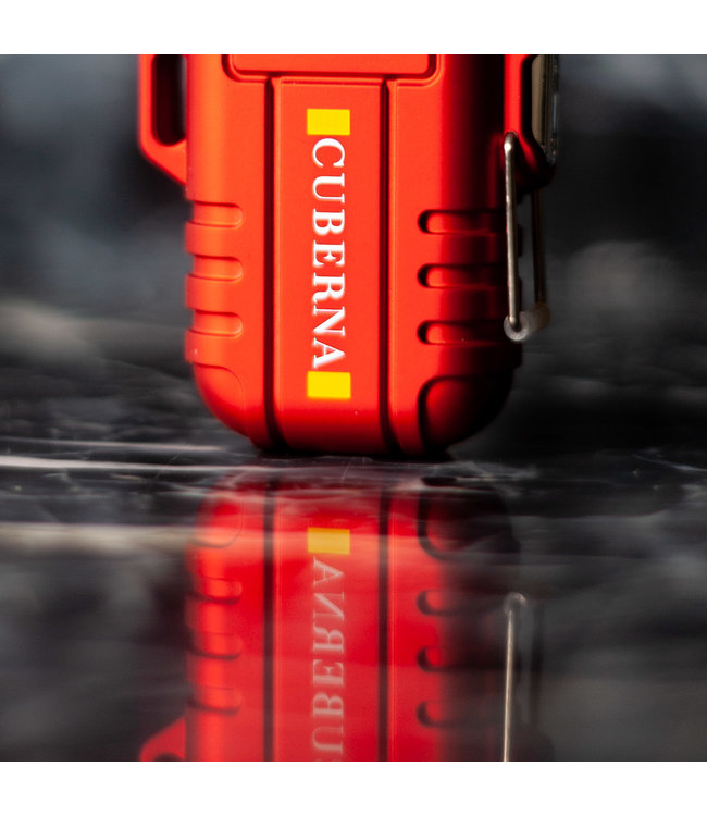 Cuberna Waterdichte Elektrische Plasma Aansteker USB oplaadbaar Rood - Wind en Storm bestendig - Geschikt voor Kaarsen, Vuurwerk, Sigaretten en BBQ