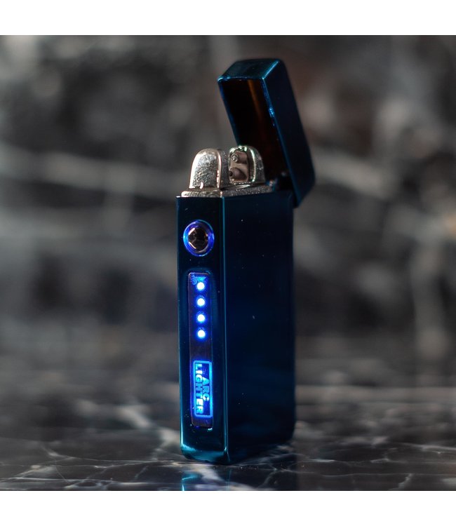 Cuberna Elektrische Plasma USB aansteker met batterij indicator Blauw - Wind en Storm bestendig - Geschikt voor Kaarsen, Vuurwerk, Sigaretten en BBQ