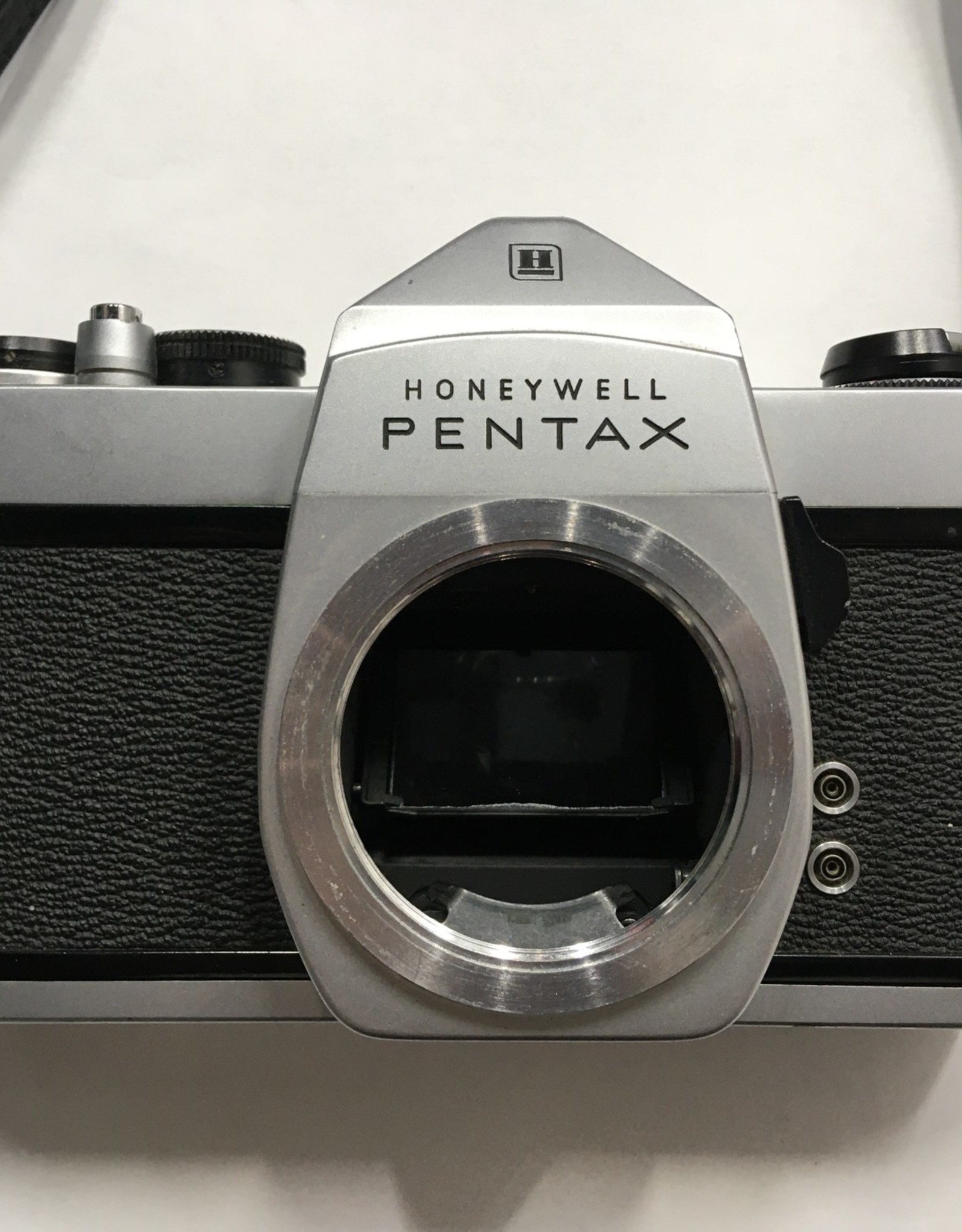 Honeywell / Pentax Honeywell Pentax SP1000 w/ Asahi Super-Takumar 50mm f/1.4 lens