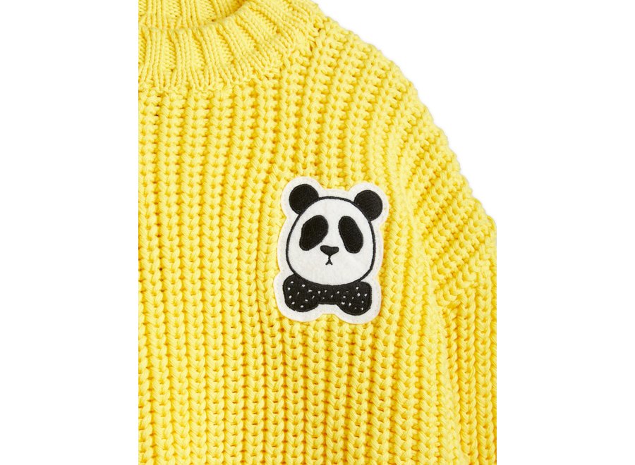 Heavy knitted sweater yellow