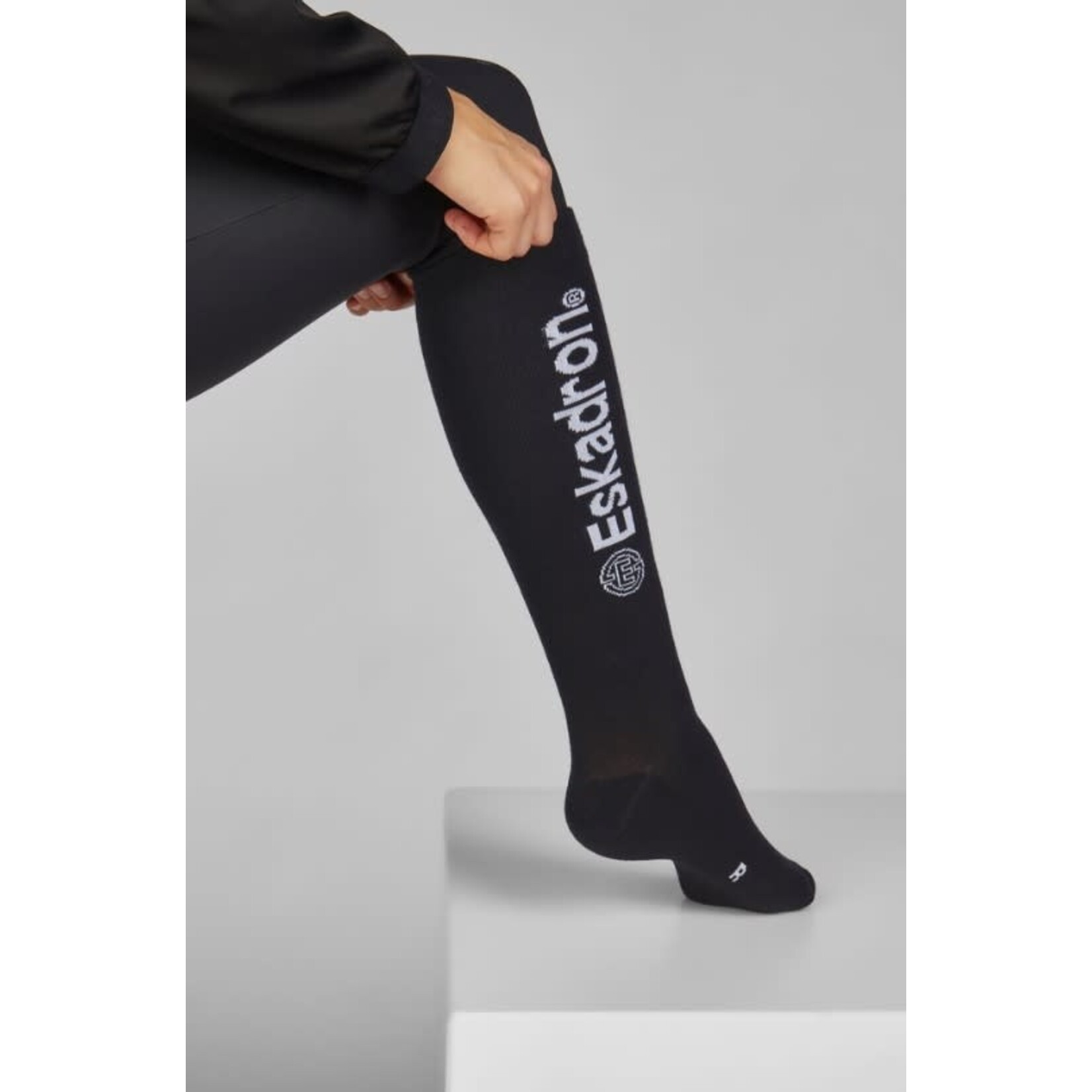 Eskadron Eskadron Kneesocks Dynamic Zwart